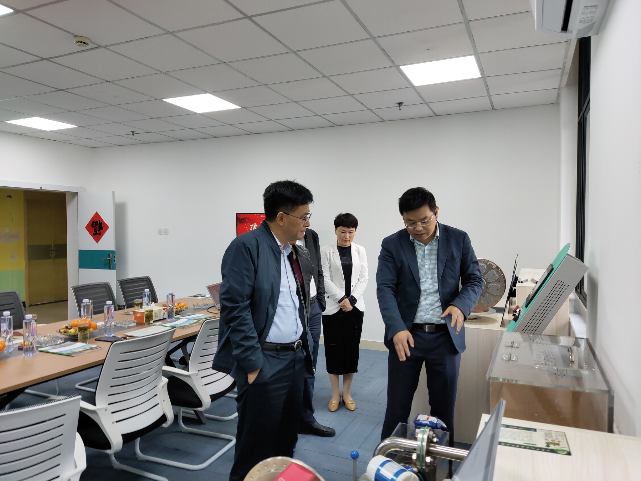 合肥市高新区管委会领导一行走访调研安徽沃弗电力科技有限公司